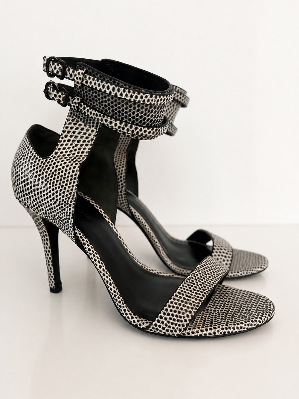 Alexander Wang Johanna Lizard Print Ankle Cuff Sandals Heels Size 38.5